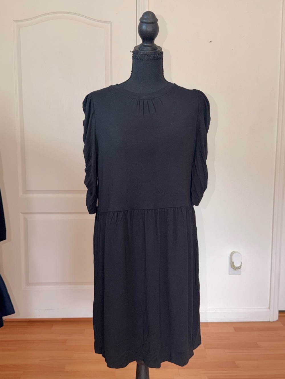 LOFT Black Ruched Sleeve Tiered Midi Dress Size M NWT
